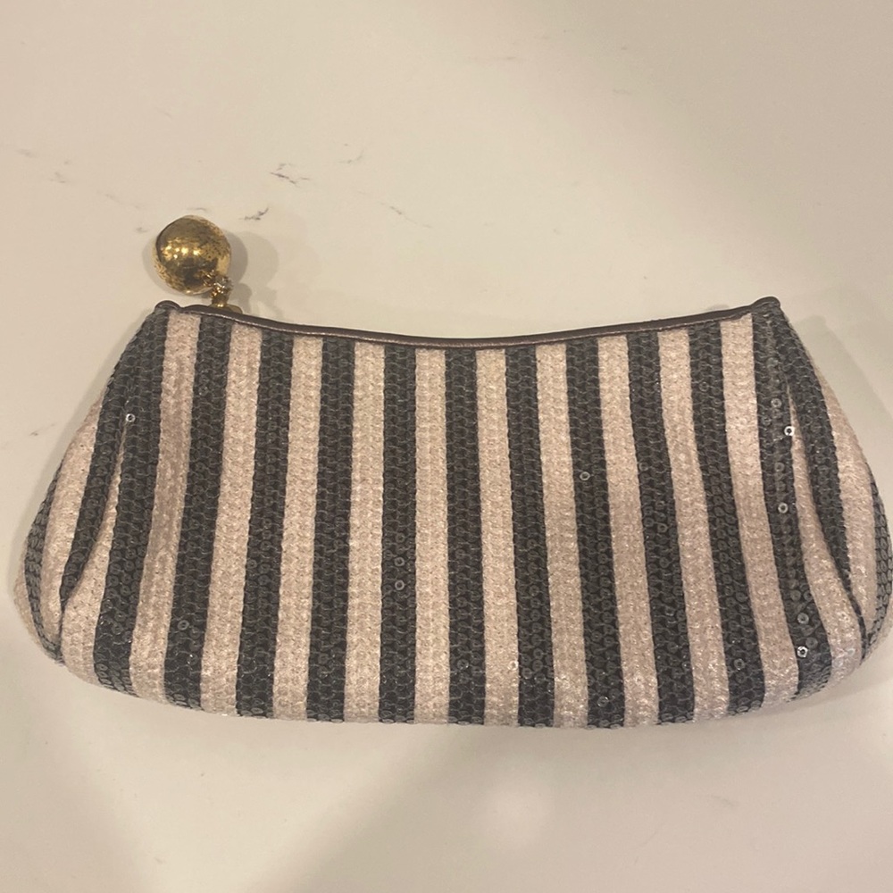 Henri Bendel wallet